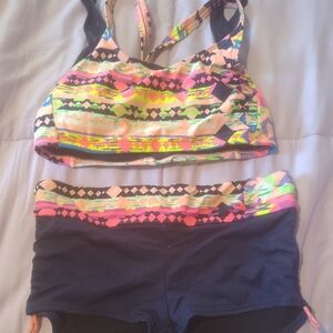 Colorful Geometric Print Bathing Suit Sports Bra and Shorts Set